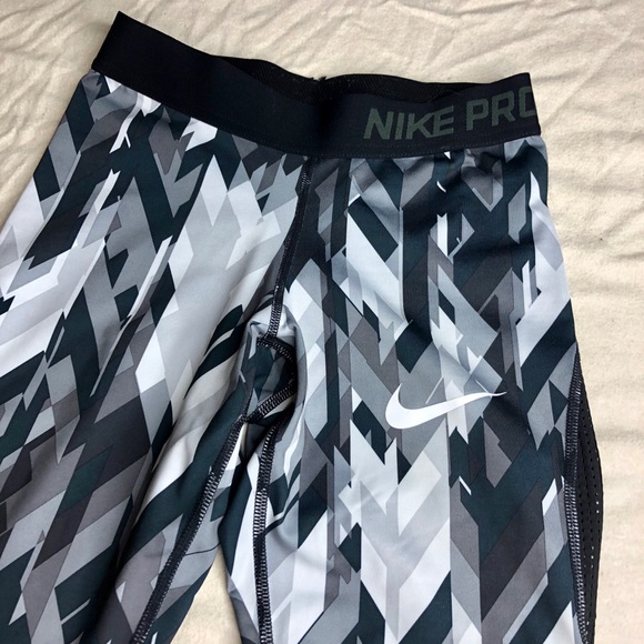 Nike Pro Hypercool Leggings Size Small - Picture 3 of 5